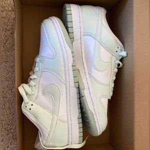 Nike Dunks Size Womens 7.5 Men’s 6 Mint Green or Barely Green